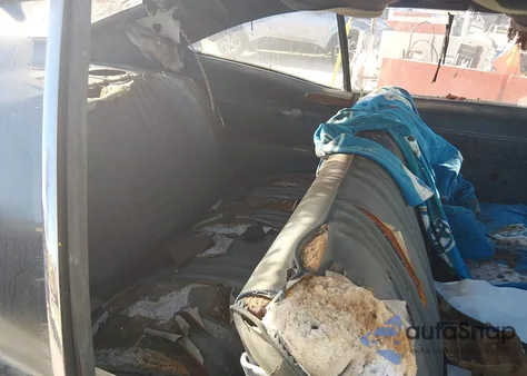 1968 Chevrolet Impala z USA, uszkodzony, nr VIN 1648781143756